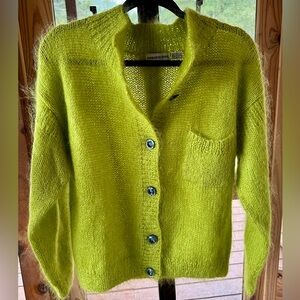Green mohair sweater. Size M in like new condition. Dress up or down.